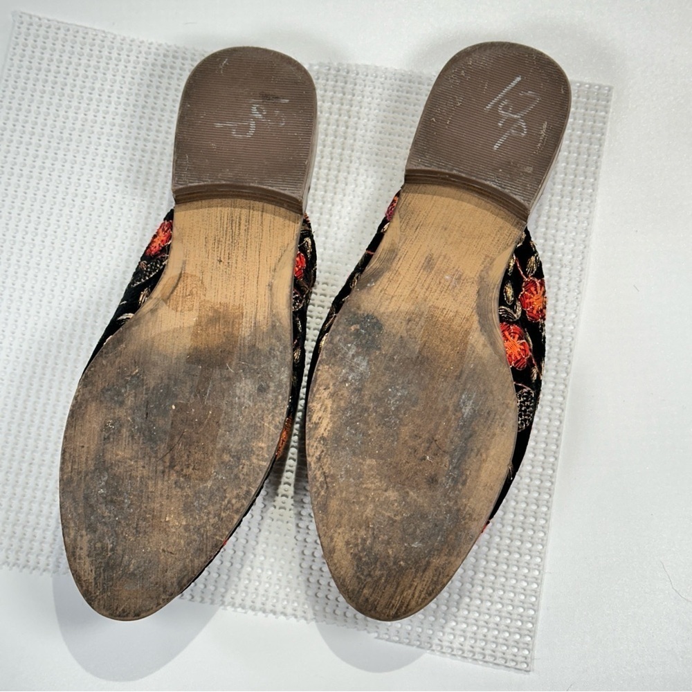 Indigo Road boho velvet mule embroidered floral slip on clogs black size 6 - Picture 8 of 8